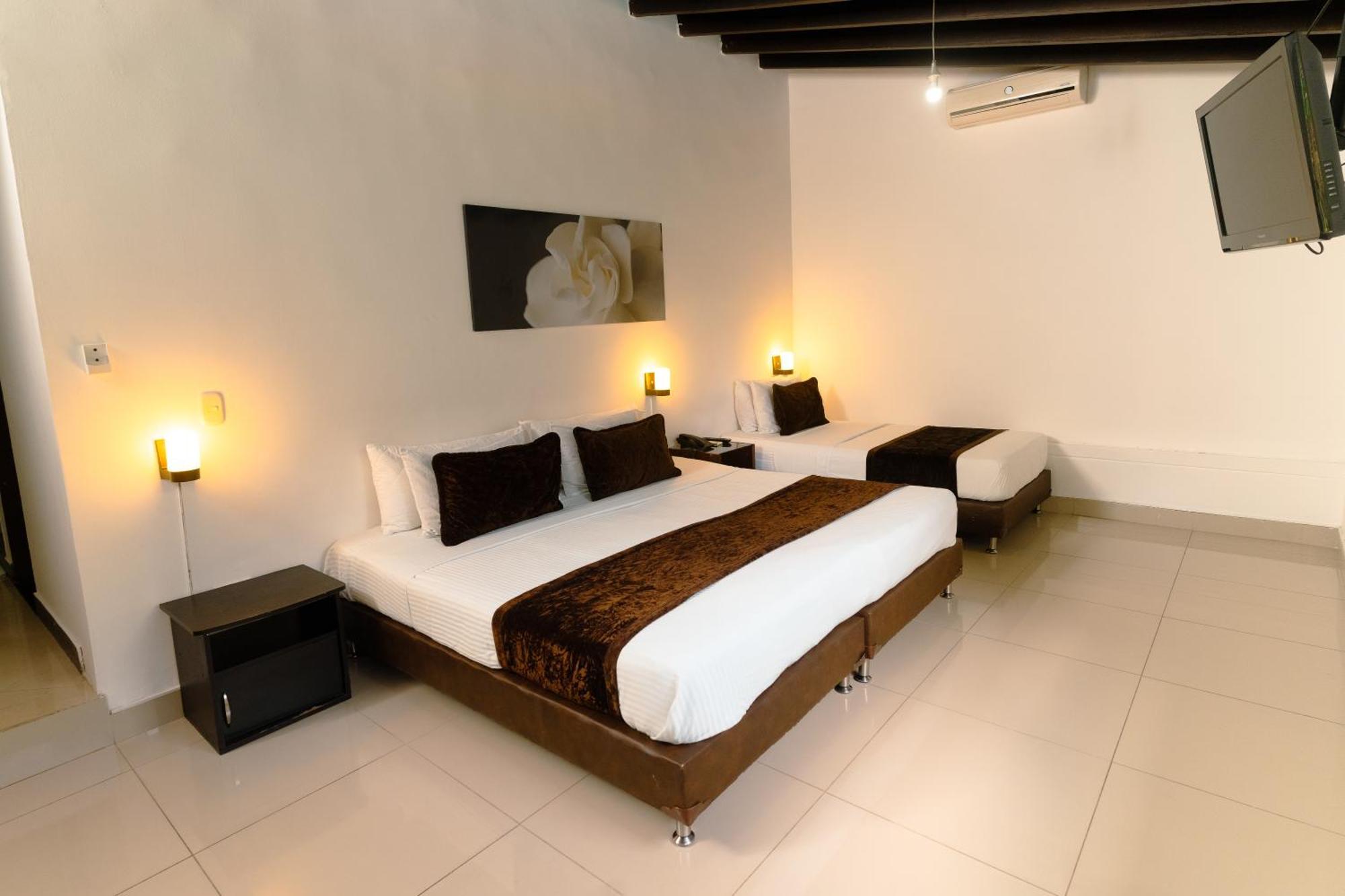 Hotel Boutique Las Rosas 5 G Medellin Exterior photo